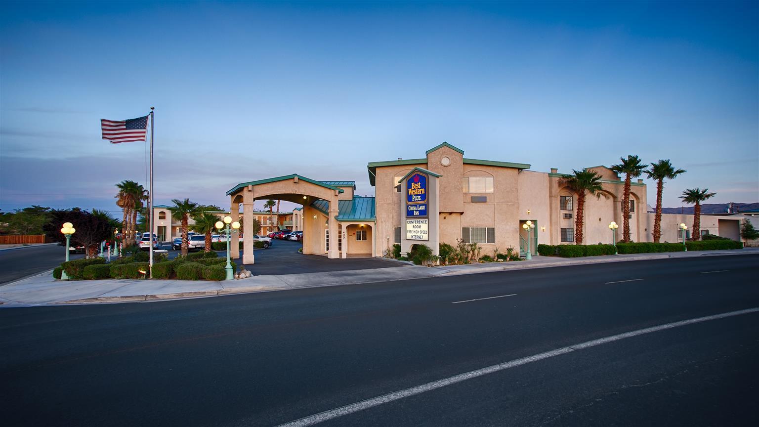 Best Western China Lake Inn Ridgecrest Εξωτερικό φωτογραφία