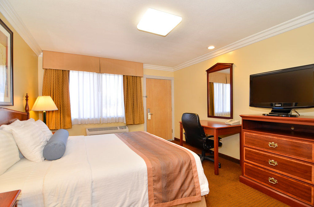 Best Western China Lake Inn Ridgecrest Εξωτερικό φωτογραφία